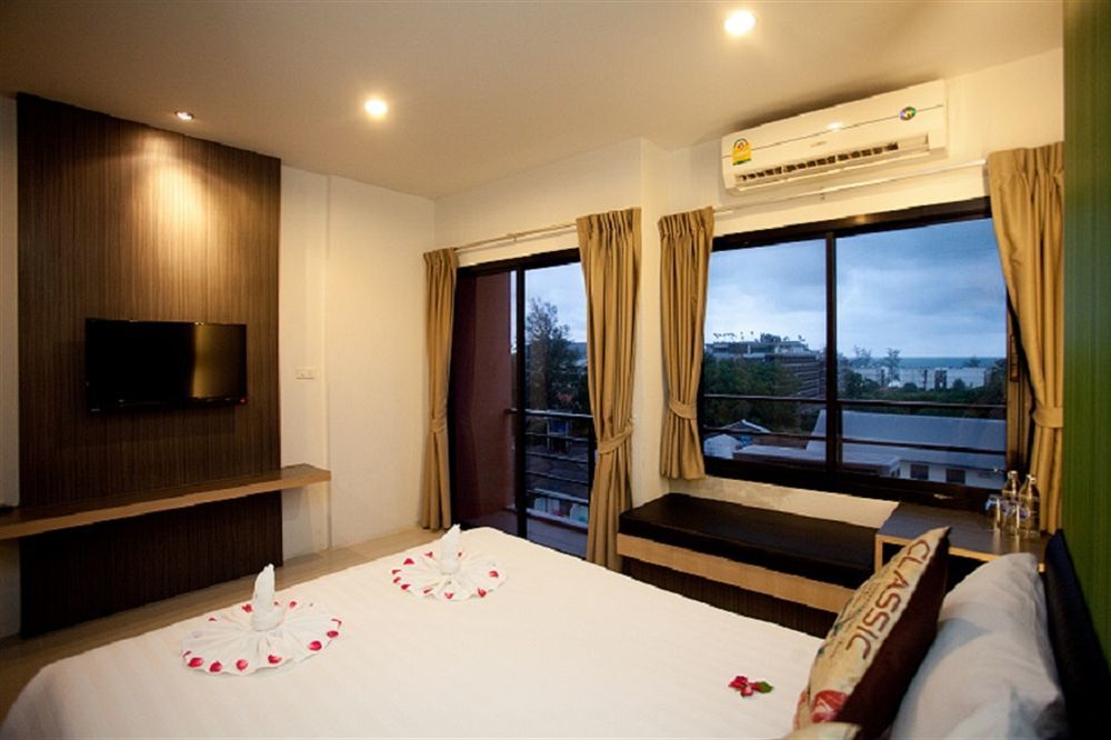 Chill Patong Hotel Eksteriør bilde